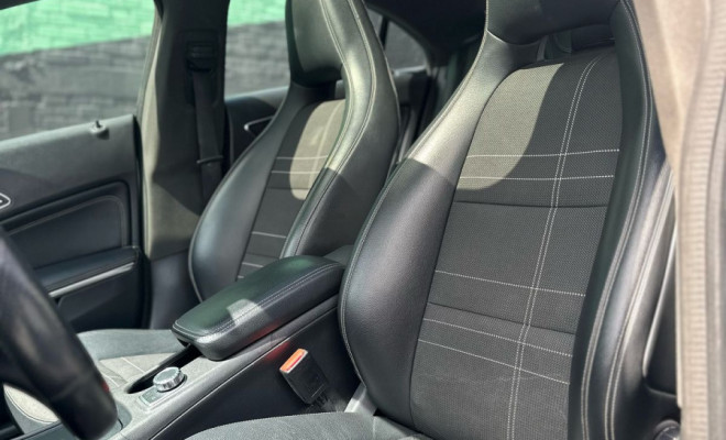 Mercedes-Benz CLA-200 First Edition 1.6 TB 16V  Aut. 2014 Flex-10