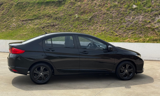 HONDA CITY LX 1.5 AUT. 2017 – CONFORTO E EFICIÊNCIA!-16