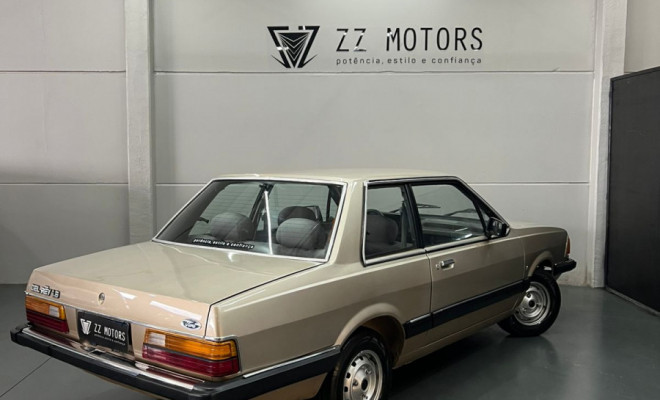 Ford Del Rey Ghia 1.6 2p Gasolina - 1988-5