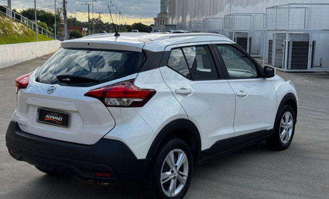 KICKS S 1.6 MEC. 2020 – DESIGN, ECONOMIA E CONFIANÇA NISSAN!-1