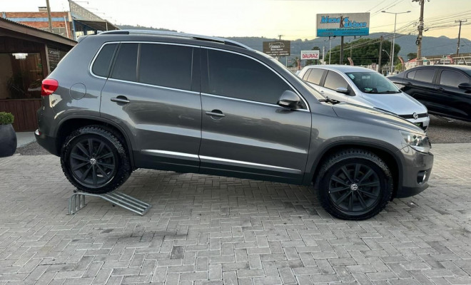 VW - VolksWagen TIGUAN 2.0 TSI 16V 200cv Tiptronic 5p 2015 Gasolina-15