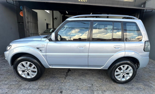 Mitsubishi Pajero TR4 2.0/ 2.0 Flex 16V 4x4 Mec. 2012 Flex-2
