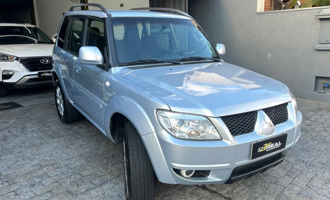 Mitsubishi Pajero TR4 2.0/ 2.0 Flex 16V 4x4 Mec. 2012 Flex-1