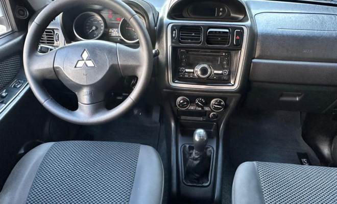 Mitsubishi Pajero TR4 2.0/ 2.0 Flex 16V 4x4 Mec. 2012 Flex-8
