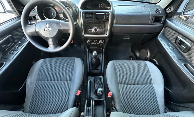 Mitsubishi Pajero TR4 2.0/ 2.0 Flex 16V 4x4 Mec. 2012 Flex-10