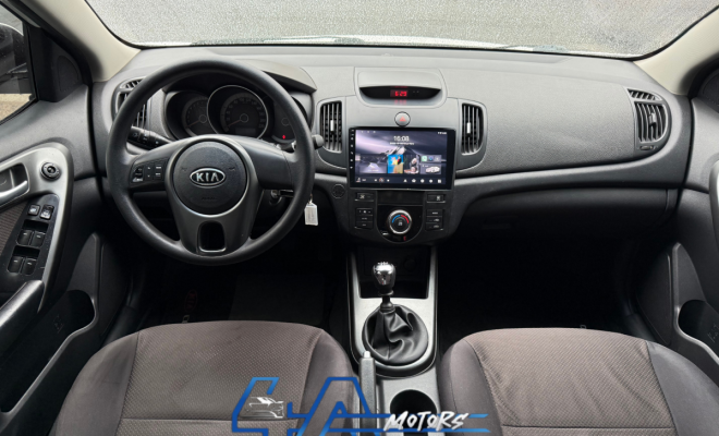 Kia Motors Cerato 1.6 16V Mec. 2011 Gasolina-4