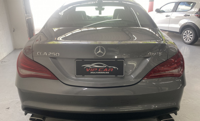 Mercedes-Benz CLA-250 Sport 4MATIC 2.0 16V 211cv Aut. 2015 Gasolina-2