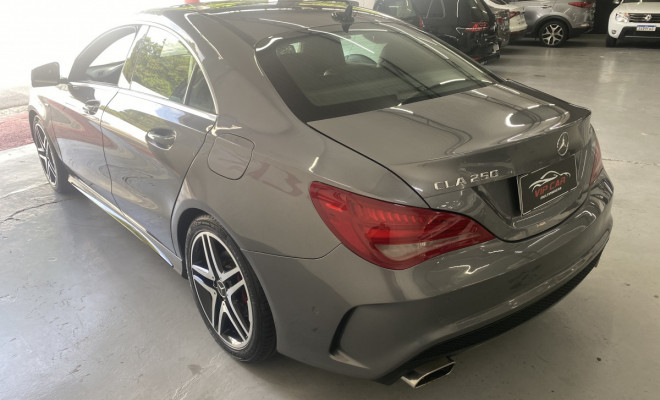 Mercedes-Benz CLA-250 Sport 4MATIC 2.0 16V 211cv Aut. 2015 Gasolina-4