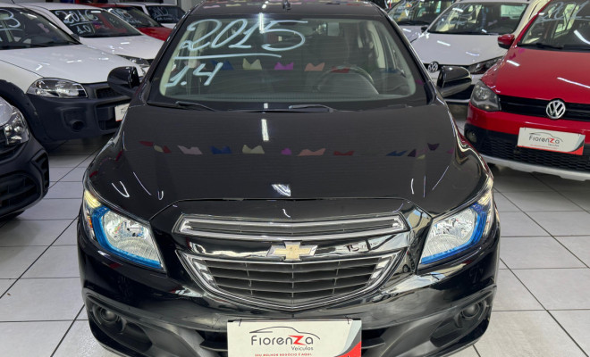 GM - Chevrolet ONIX HATCH LT 1.4 8V FlexPower 5p Mec. 2015 Flex-0