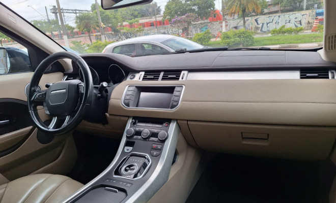 Land Rover Range R.EVOQUE Pure  2.0 Aut. 5p 2015 Gasolina-10