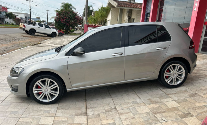VW - VolksWagen Golf Highline 1.4 TSI 140cv Aut. 2015 Flex-9