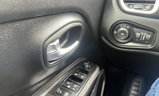 Jeep Renegade1.8 4x2 Flex 16V Aut. 2019 Flex-11