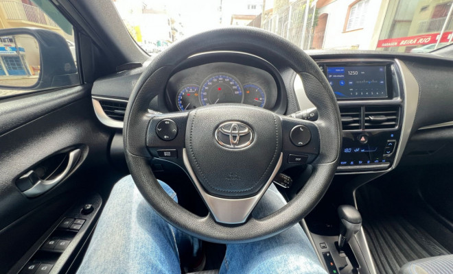 Toyota YARIS S 1.5 Flex 16V 5p Aut. 2021 Flex-0