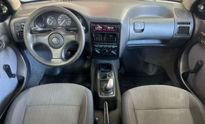 VW - VolksWagen Gol 1.6 Mi/ 1.6i 2p 1996 Gasolina-3
