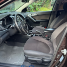 Kia Motors Cerato 1.6 16V Aut. 2011 Gasolina-6