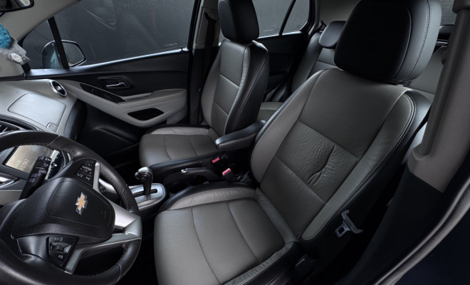 GM - Chevrolet TRACKER LTZ 1.8 16V Flex 4x2 Aut. 2015 Flex-11