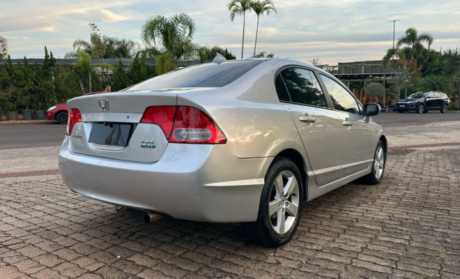 Honda Civic Sedan LXS 1.8/1.8 Flex 16V Aut. 4p 2008 Flex-4