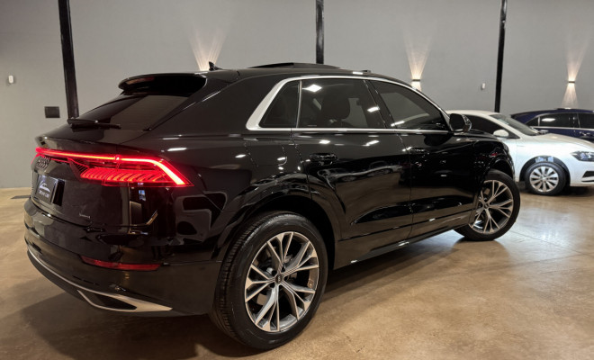 Audi Q8 Perf.Black 3.0 TFSI Quattro S-tronic 2022 Gasolina-4