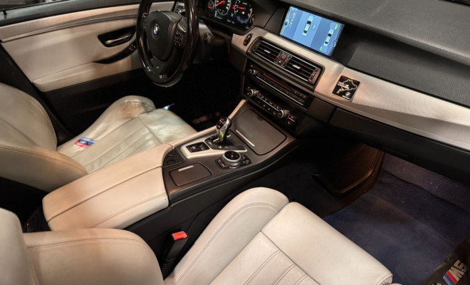 BMW M5 4.4 560cv Bi-Turbo Aut. 2012 Gasolina-9