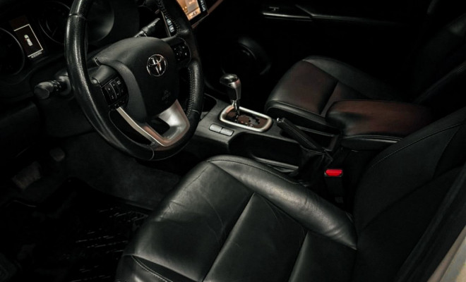 Toyota Hilux SRV 4x4 2.8 TDI Diesel Aut. 2019-4