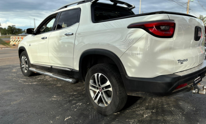 Fiat Toro Volcano 2.0 16V 4x4 TB Diesel Aut. 2017 Diesel-0