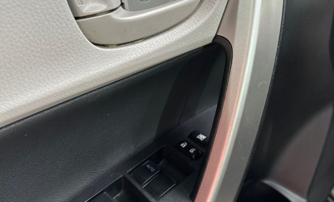 Toyota Corolla GLi 1.8 Flex 16V  Aut. 2017 Flex-12