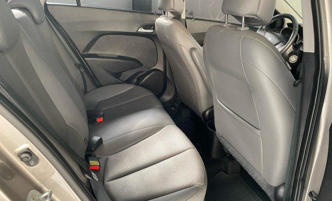 Hyundai HB20S Premium 1.6 Flex 16V Aut. 4p 2017 Flex-11