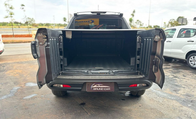 Fiat Toro Volcano 2.0 16V 4x4 TB Diesel Aut. 2021 Diesel-4