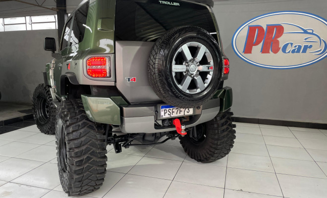 Troller T-4 4x4 3.2 20V Tdi Cap. Rígida Diesel 2015 Diesel-9