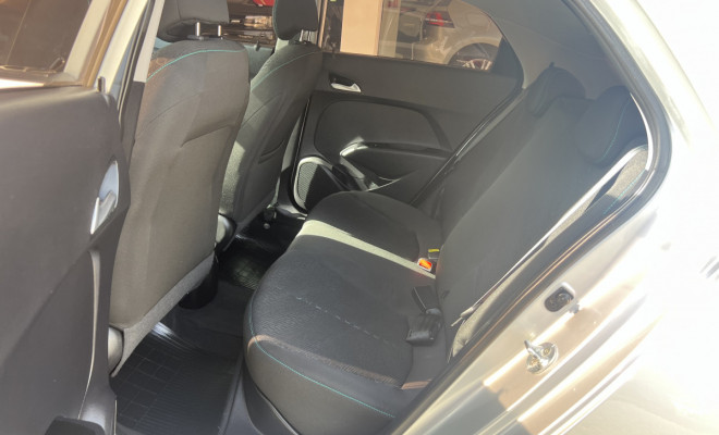 Hyundai HB20X Style 1.6 Flex 16V Aut. 2017 Flex-18