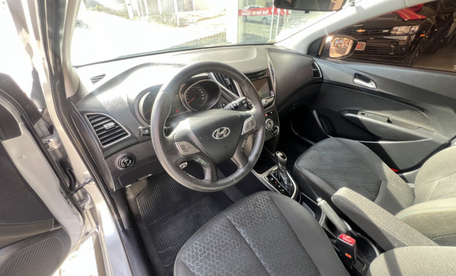 Hyundai HB20X Style 1.6 Flex 16V Aut. 2017 Flex-13