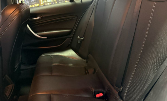 BMW 118iA/ Urban/Sport 1.6 TB 16V 170cv 5p 2014 Gasolina-12