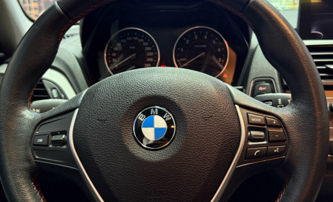 BMW 118iA/ Urban/Sport 1.6 TB 16V 170cv 5p 2014 Gasolina-8