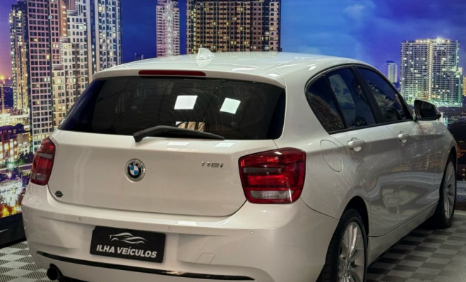 BMW 118iA/ Urban/Sport 1.6 TB 16V 170cv 5p 2014 Gasolina-3