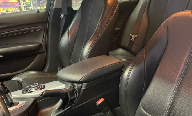 BMW 118iA/ Urban/Sport 1.6 TB 16V 170cv 5p 2014 Gasolina-11