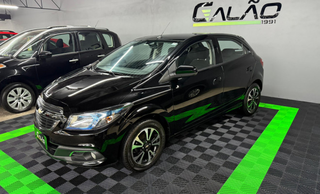 GM - Chevrolet ONIX HATCH LTZ 1.4 8V FlexPower 5p Mec. 2015 Flex-0