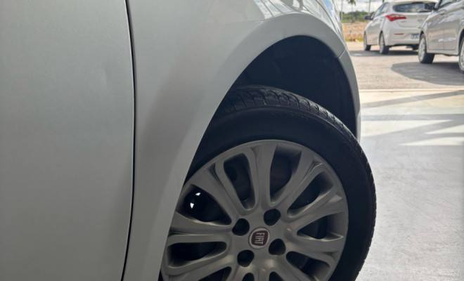Fiat Punto ATTRACTIVE 1.4 Fire Flex 8V 5p 2015 Flex-4