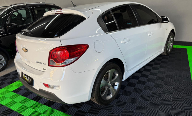 GM - Chevrolet CRUZE HB Sport LT 1.8 16V FlexP. 5p Mec 2014 Flex-2