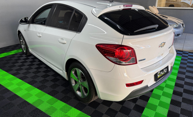 GM - Chevrolet CRUZE HB Sport LT 1.8 16V FlexP. 5p Mec 2014 Flex-1