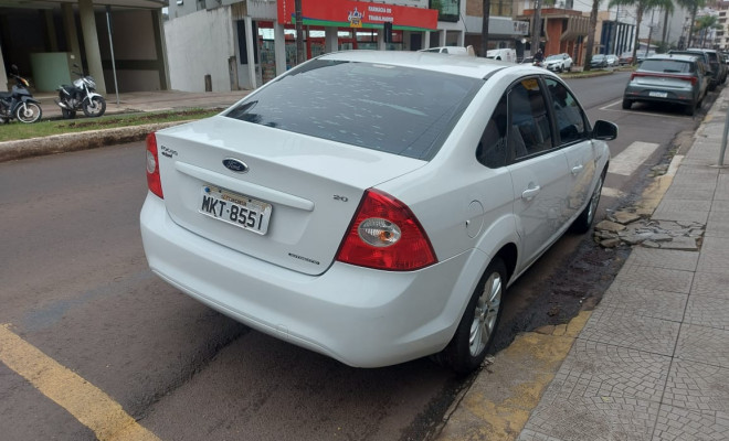 Ford Focus Sedan 2.0 16V/2.0 16V Flex 4p Aut. 2013 Flex-1