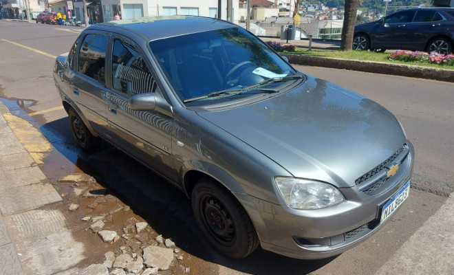 GM - Chevrolet Classic Life/LS 1.0 VHC FlexP. 4p 2012 Flex