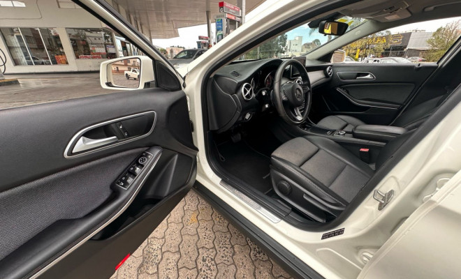 Mercedes-Benz GLA 200 Style 1.6 TB 16V/Flex Aut. 2017 Gasolina-6