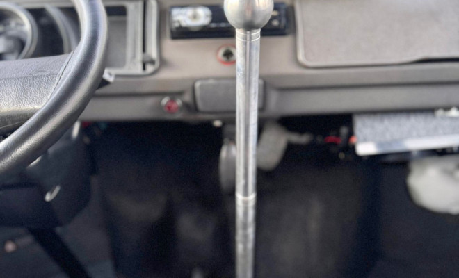 VW - VolksWagen Kombi Furgão 1.4 Mi Total Flex 8V 2013 Flex-8