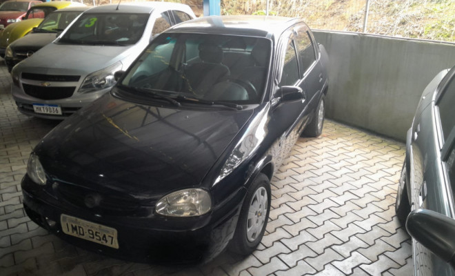 GM - Chevrolet Corsa Sed Class.Life 1.0/1.0 FlexPower 2005 Flex