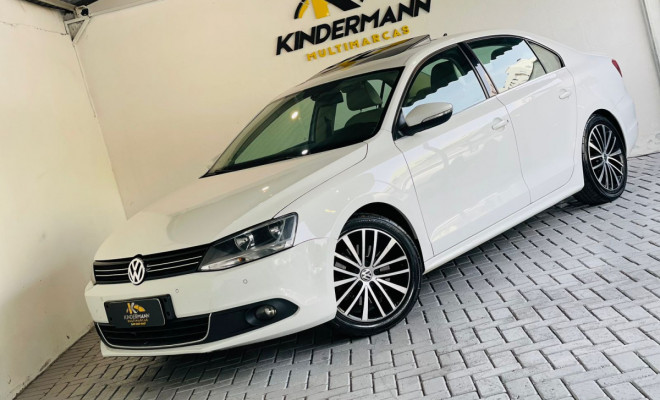VW - VolksWagen JETTA Highline 2.0 TSI 16V 4p Tiptronic 2014 Gasolina