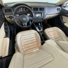 VW - VolksWagen JETTA Highline 2.0 TSI 16V 4p Tiptronic 2014 Gasolina-9