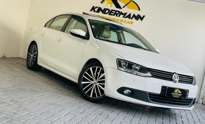 VW - VolksWagen JETTA Highline 2.0 TSI 16V 4p Tiptronic 2014 Gasolina-1