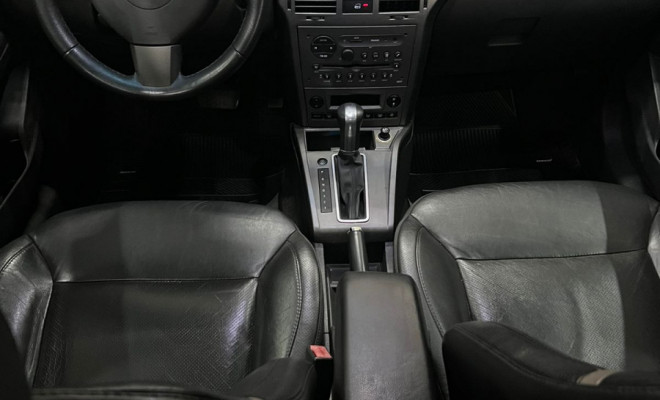 GM - Chevrolet Vectra GT-X 2.0 MPFI 8V FlexPower Aut. 2011 Flex-2