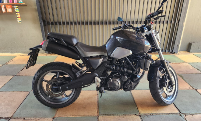 YAMAHA MT-03 660cc 2008 Gasolina-3