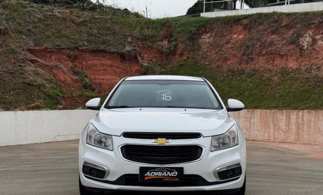 CRUZE LT 1.8 AUTOMÁTICO 2016 - Conforto e presença para o seu dia a dia!-0
